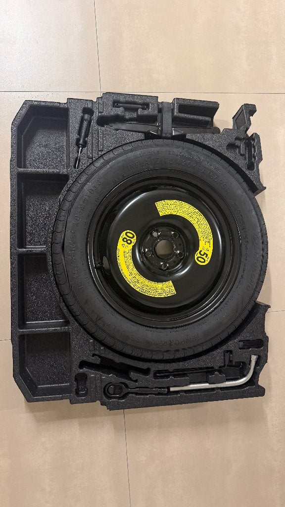 Kit roue de secours AUDI Q3 Complet, Autos : Pièces & Accessoires, Neuf, Pneus et Jantes, 4 Saisons, 18 pouces