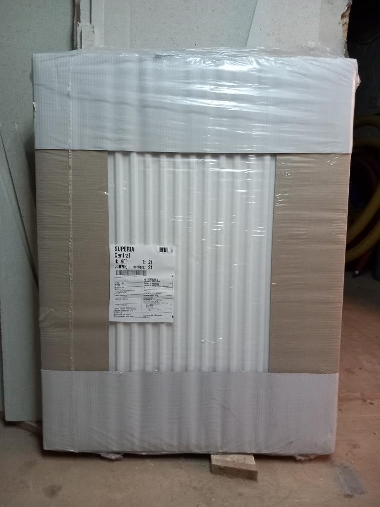 Nieuwe radiator Superia 900x700 T21, Bricolage & Construction, Chauffage & Radiateurs, Enlèvement, Radiateur, 60 à 150 cm, Neuf