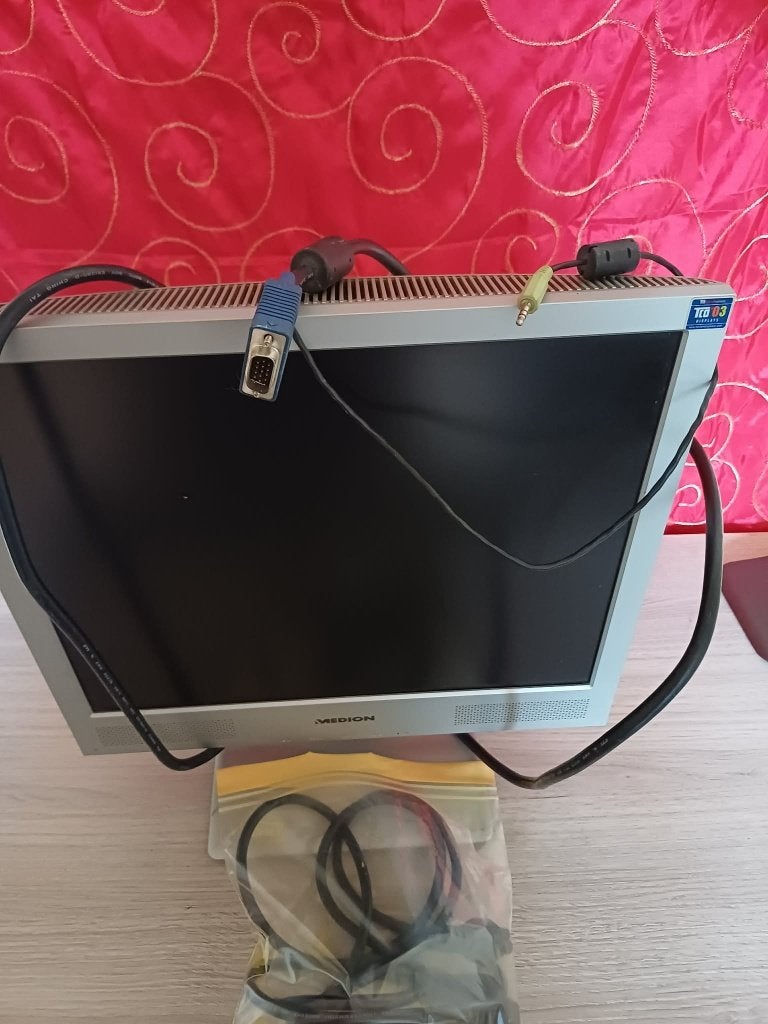 MEDION MD 30217 PG 17" PC-monitor, Gaming, Gebruikt, Medion, Ophalen of Verzenden