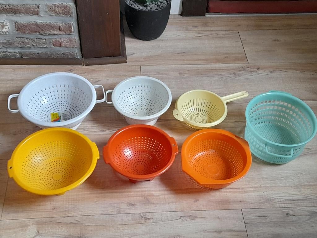 Passoires en plastique de 16, 23, 24, 26, 27 et 28 cm, Enlèvement ou Envoi, Autres types