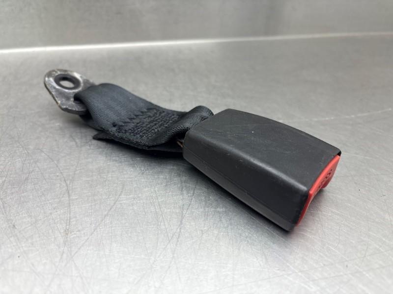 BOUCLE DE CEINTURE ARRIÈRE GAUCHE Nissan Pixo (D31S), Utilisé, Nissan