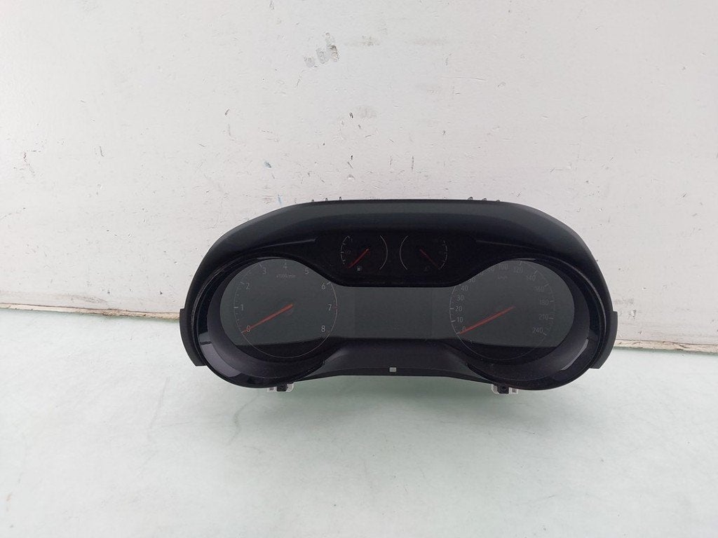 INSTRUMENTS DE BORD Opel Corsa F (UB / UH / UP) (01-2019/-), Dhr. J. Ham, Administratie@autoham.nl, Opel, Utilisé