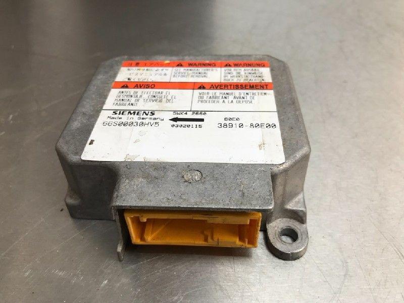 BOITIER AIRBAG Suzuki Swift (SF310 / 413) (01-1989/12-2005), Utilisé, Suzuki