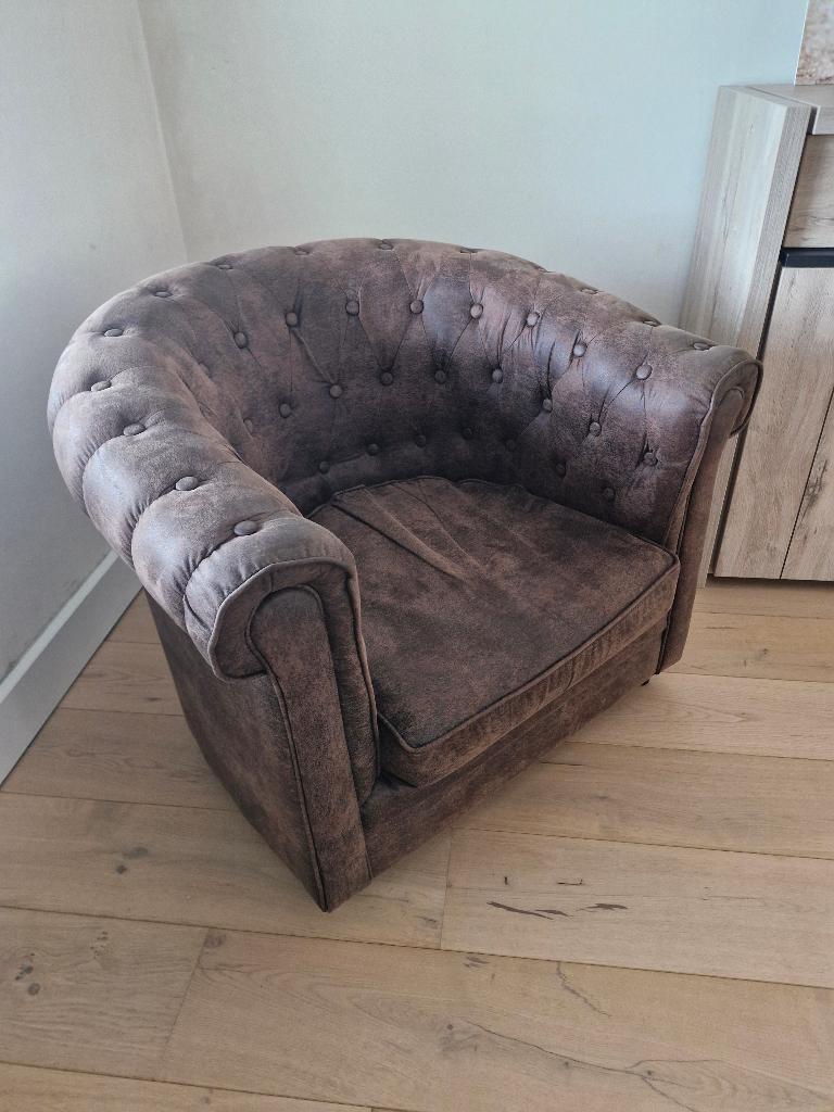 Vintage fauteuil - merk J- line - éénzit !, 75 à 100 cm, Chesterfield, Enlèvement, Utilisé