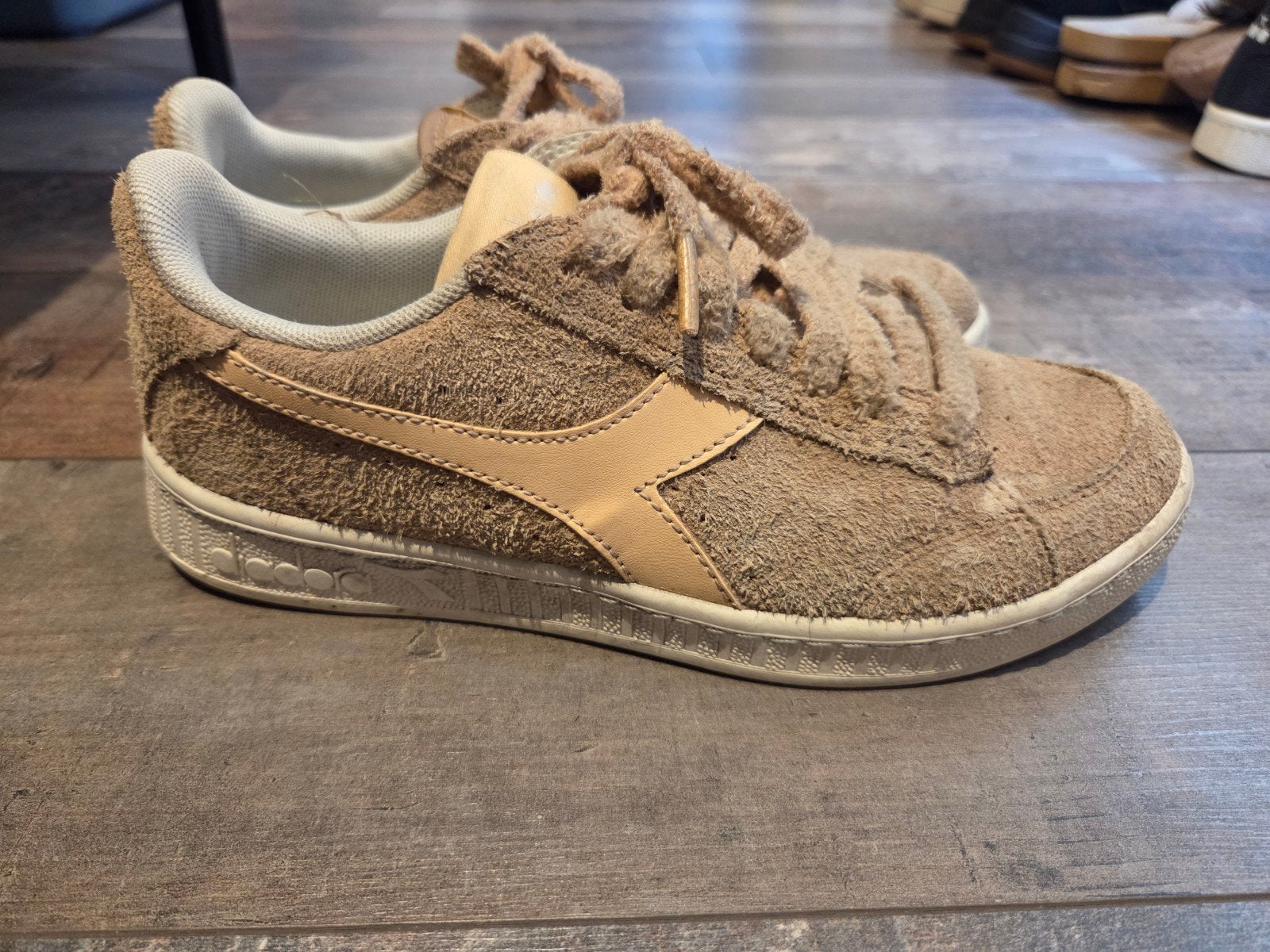 Diadora schoenen maat 36, Ophalen, Schoenen