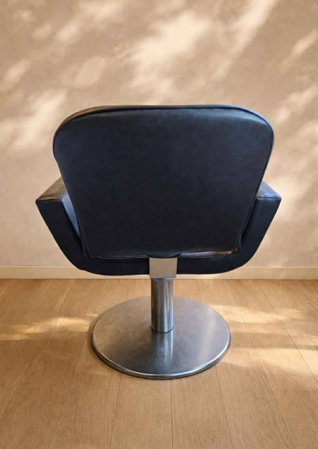 Fauteuil de coiffure professionnel pivotant noir, Enlèvement ou Envoi, Comme neuf, Noir, Métal