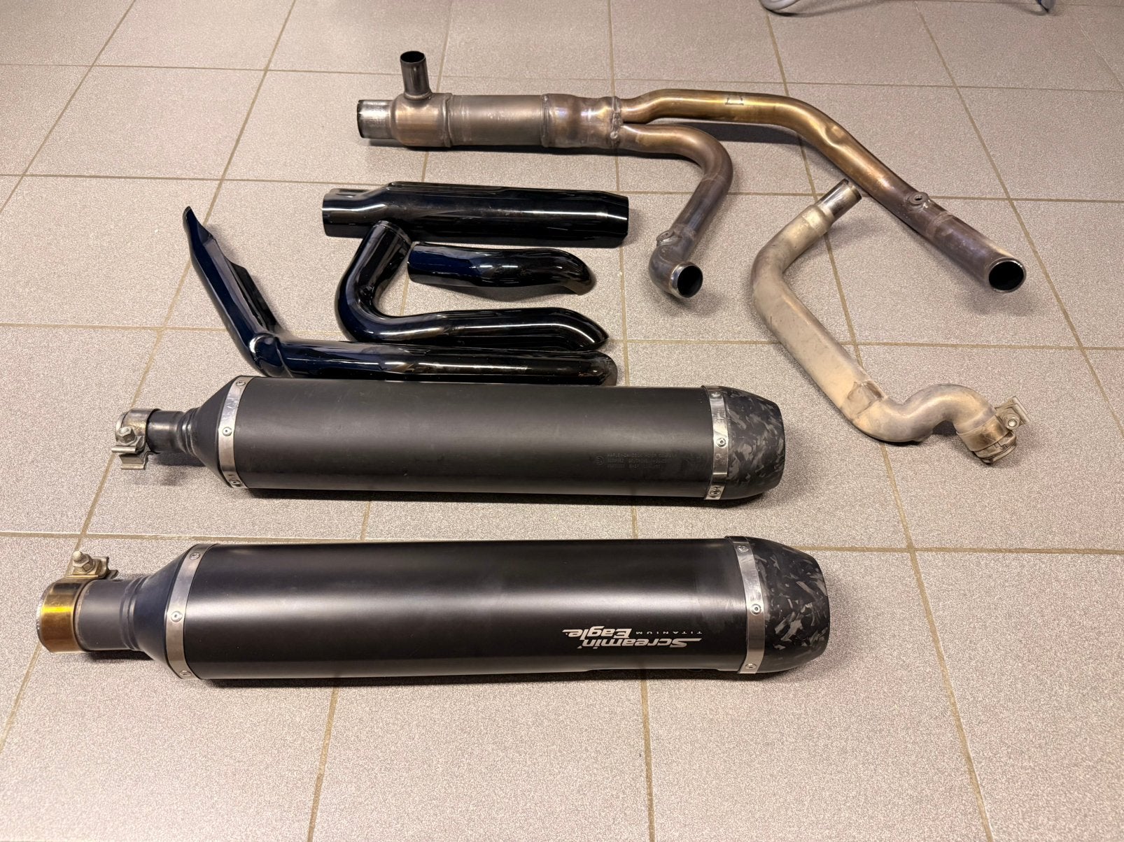 Screamin' Eagle Extreme Flow Titanium Slip-On Dempers, Motoren, Ophalen, Gebruikt