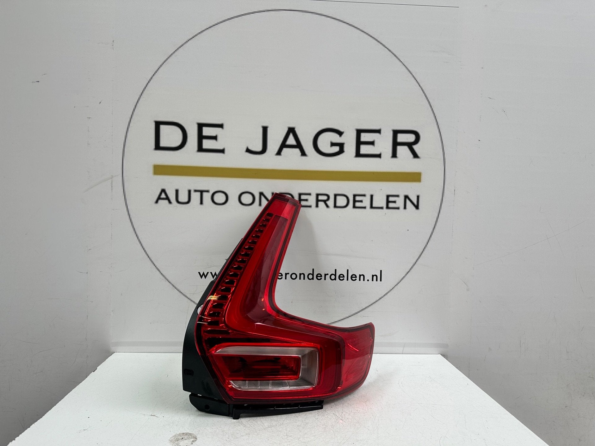 VOLVO XC40 XC 40 LED ACHTERLICHT RECHTS 31446791, Gebruikt, Gunnar Engellaus vag 8
405 31  Gothenburg, SE, Info@volvocars.com