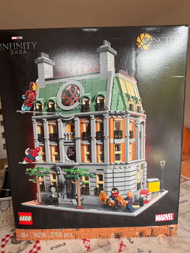 Set Lego 76218 Le Saints des Saints, Ophalen, Zo goed als nieuw, Lego, Marvel