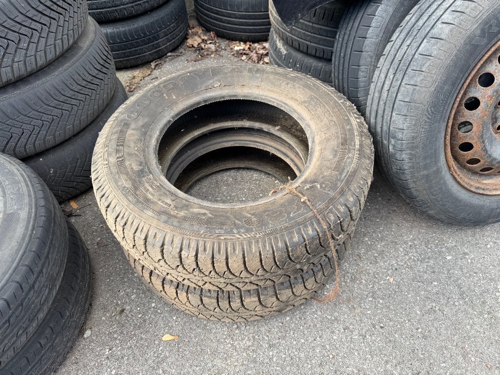 2 pneus rallye  175R14 88T, Enlèvement, Utilisé