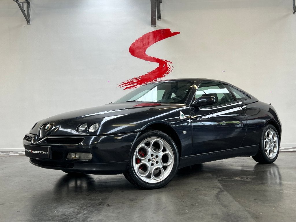 ALFA ROMEO GTV 2.0 TWINSPARK, Autos, Alfa Romeo, Cuir, Entreprise, Boîte manuelle, Noir