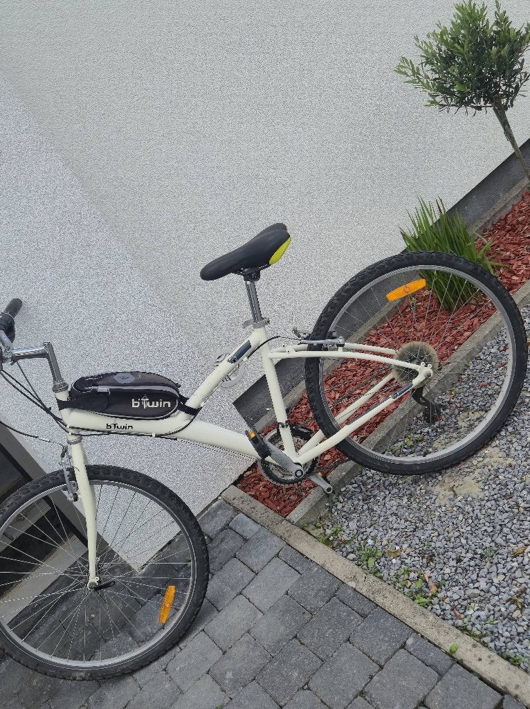 Vélo decathlon 26 pouces presque pas rouler, Frein sur jante, Comme neuf, Enlèvement, BTwin Décathlon