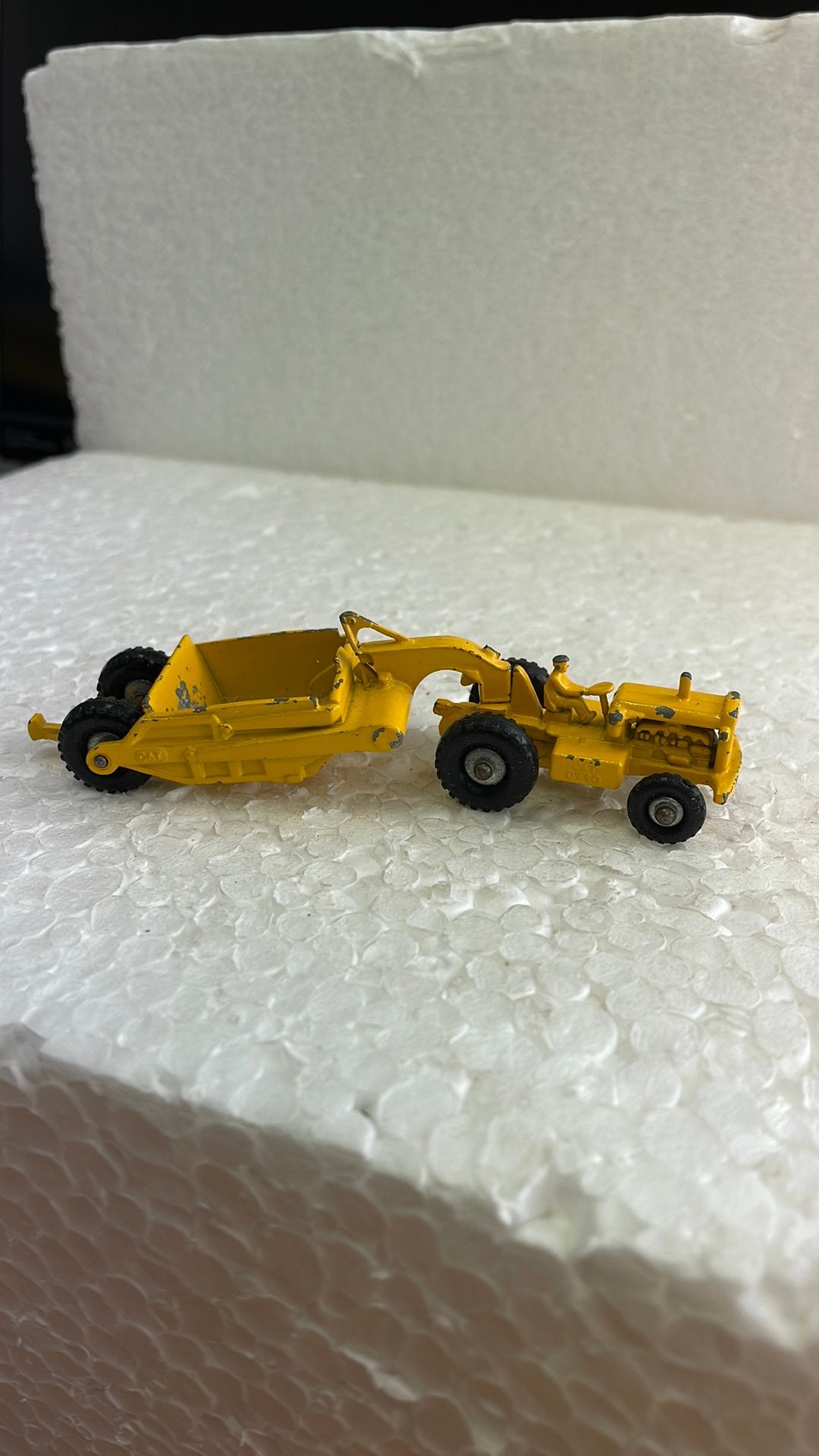 Matchbox Major Pack 1 Caterpillar Earth Scraper, Ophalen of Verzenden, Zo goed als nieuw, Matchbox