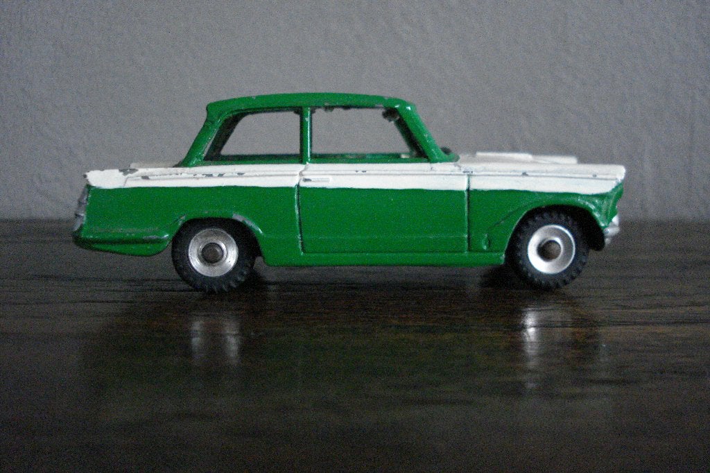 Triumph Herald  (Dinky Toys), Hobby en Vrije tijd, Ophalen of Verzenden, Gebruikt, Auto, Dinky Toys