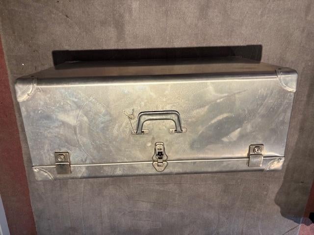 Boîtier en aluminium Verlin, Motos, Accessoires | Valises & Sacs, Comme neuf, Enlèvement ou Envoi