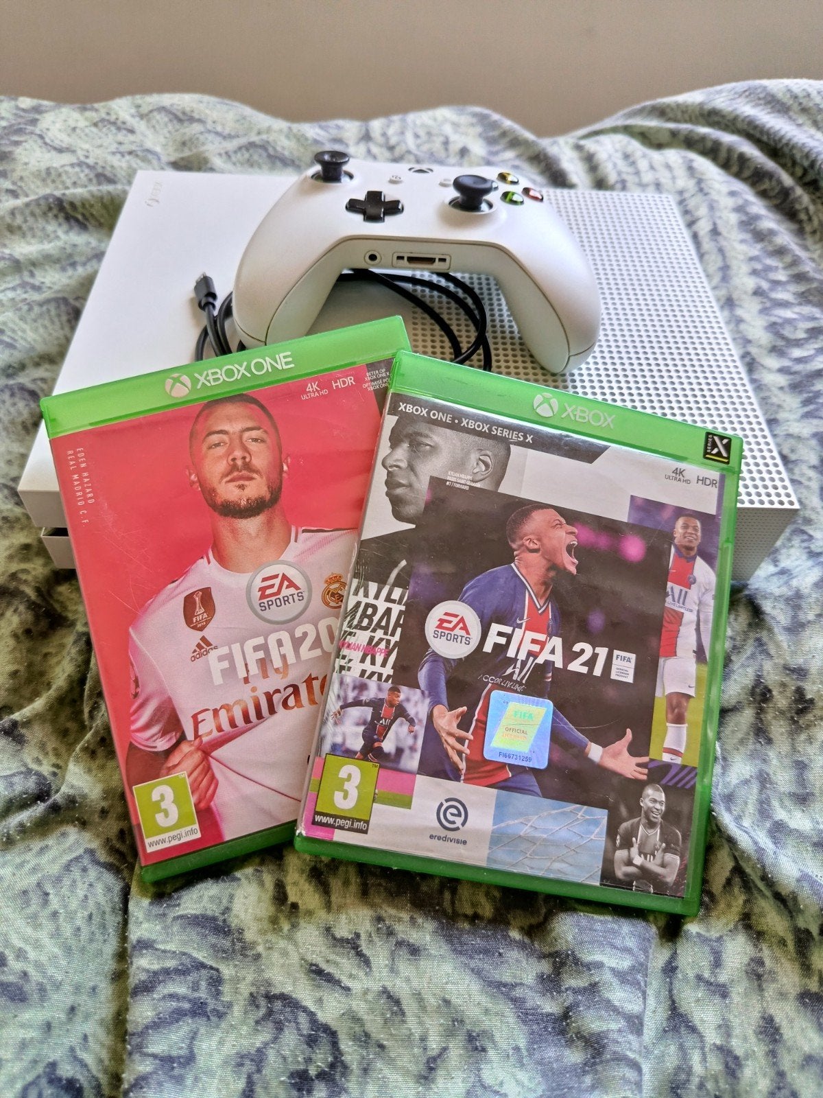 Xbox One S 1 TB + Games, Games en Spelcomputers, Spelcomputers | Xbox One, Ophalen of Verzenden, 1 TB, Xbox One