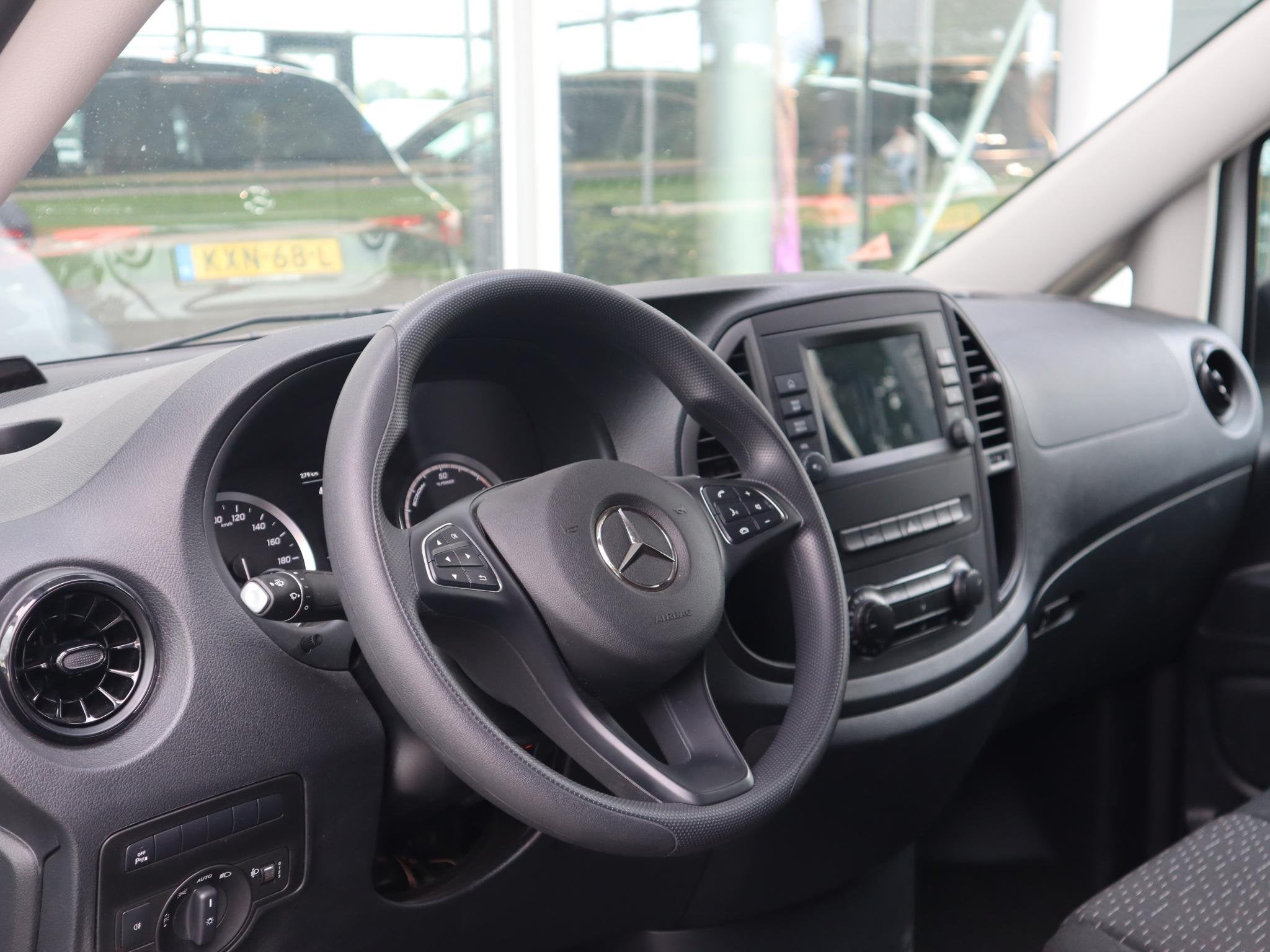 Mercedes-Benz eVito eVito 112 L2 60 kWh 280 WLTP, Autos, Achat, Entreprise, 3 places, 116 ch