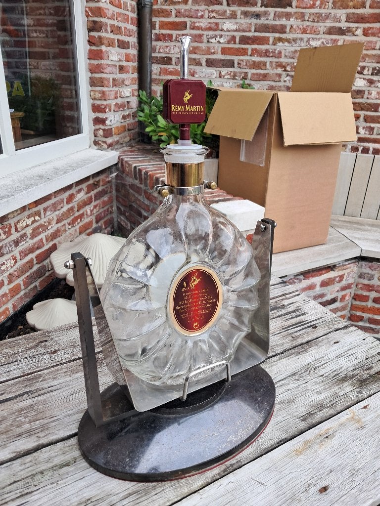 grote cognac fles, Ophalen of Verzenden