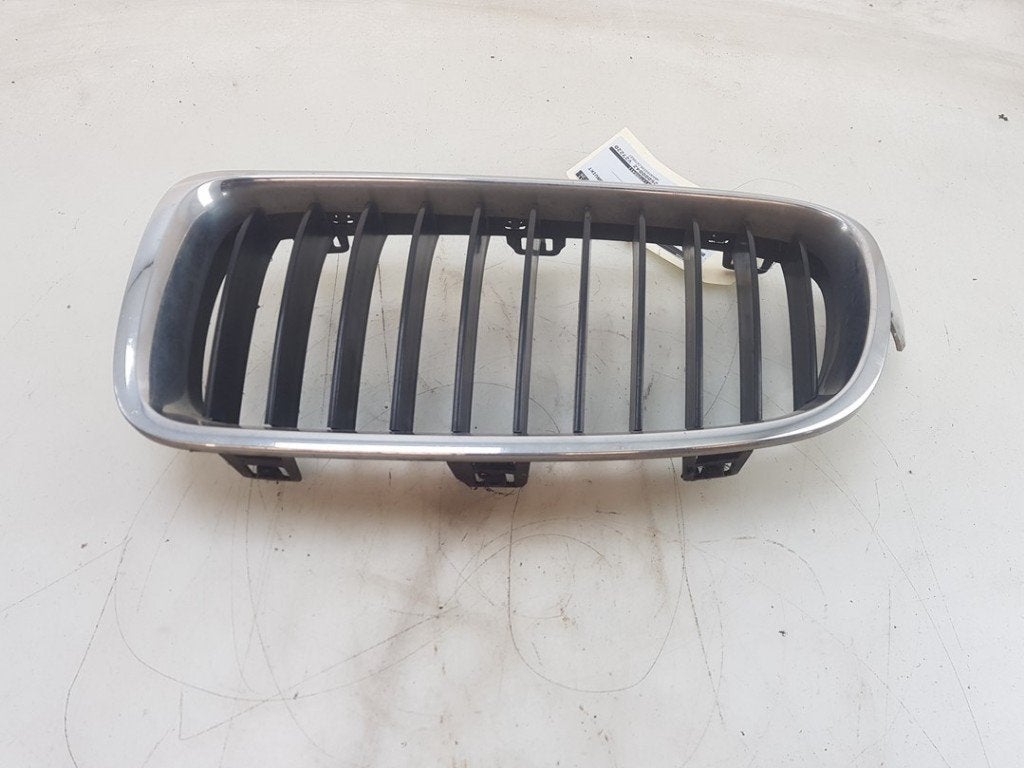 CALANDRE BMW 3 serie (F30) (01-2011/10-2018) (|51137255411|), Autos : Pièces & Accessoires, Utilisé, BMW