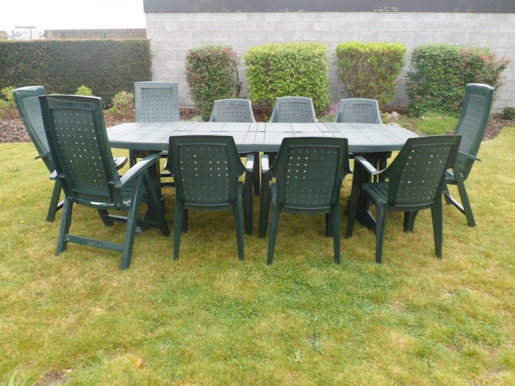 Groen kunststof tuinset van Curver, Tuin en Terras, Ophalen, Kunststof, Meer dan 8 zitplaatsen, Zo goed als nieuw