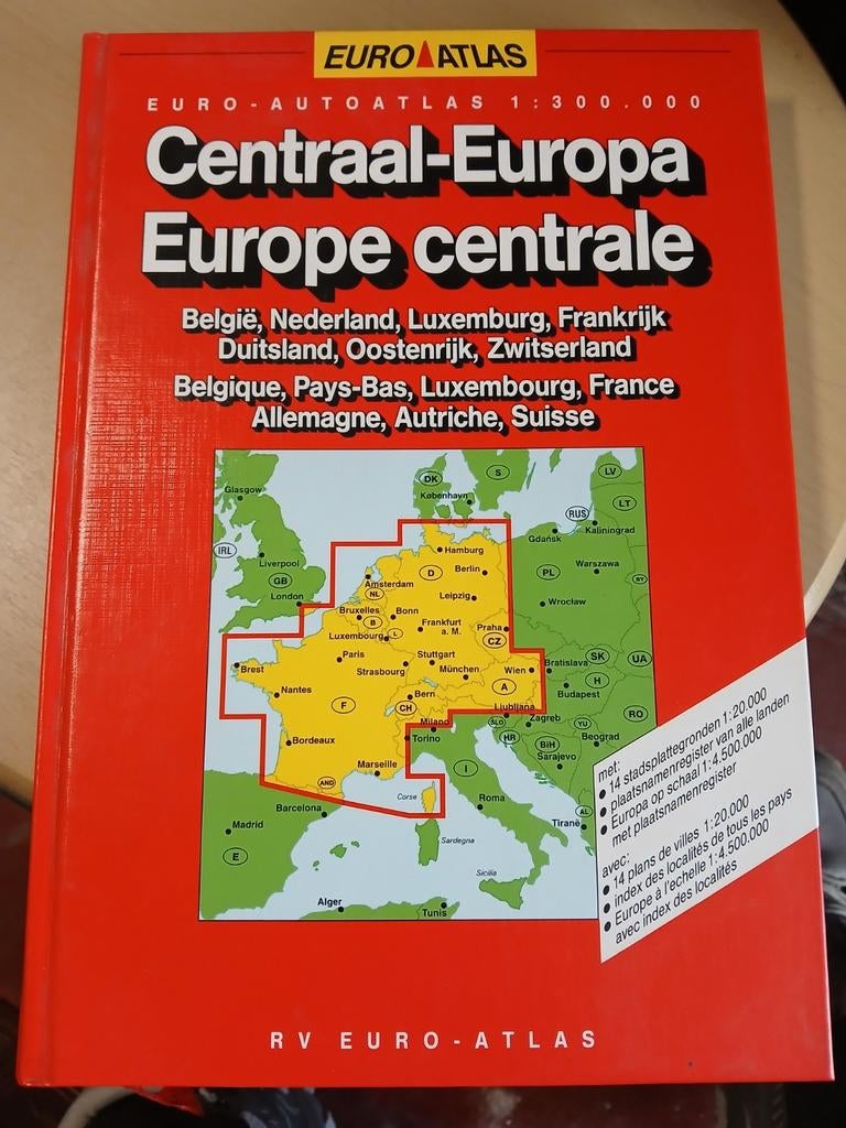 Centraal Europa euroatlas België Nederland plugnummer Frankr, Boeken, Atlassen en Landkaarten, Ophalen of Verzenden, Nederland