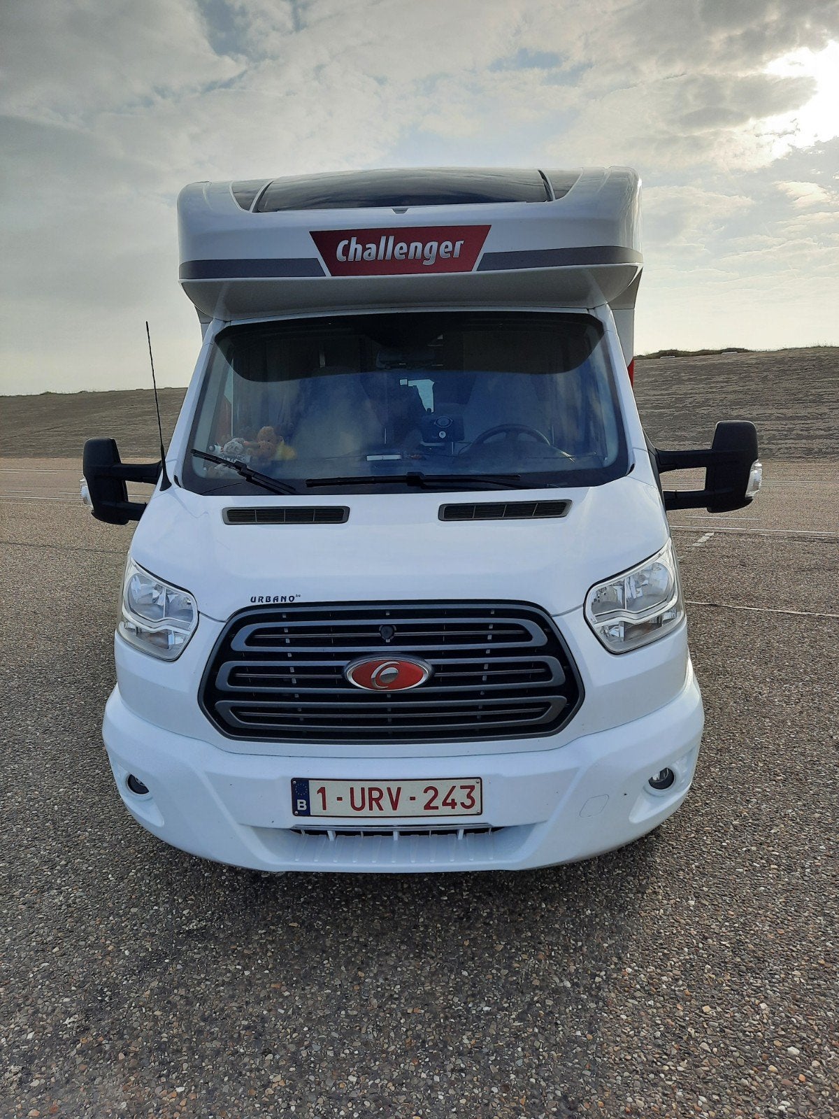 challenger 290 special edition, Caravans en Kamperen, Ringverwarming, ABS, Ford, 6 tot 7 meter