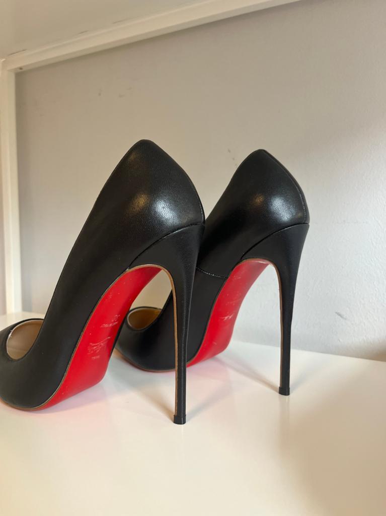 Louboutin hakken, Kleding | Dames, Schoenen, Ophalen of Verzenden, Zo goed als nieuw