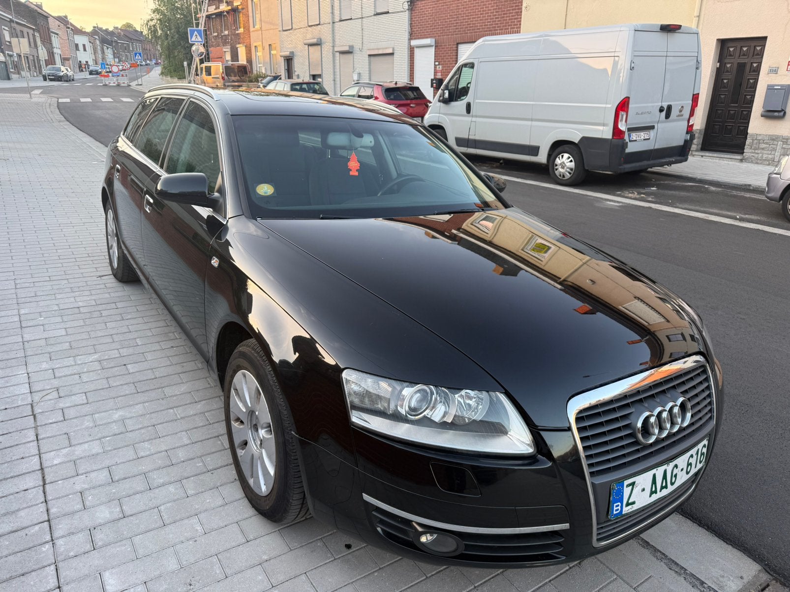 Audi a6 2.0tdi automatique 256.000km propre, Auto's, Audi, Automaat, Zwart, Particulier, Bluetooth