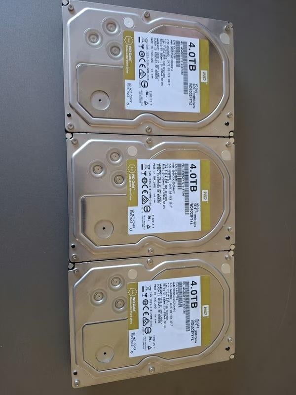 WD Gold 4TB (3 stuks beschikbaar), Enlèvement ou Envoi, Interne, Serveur, Utilisé