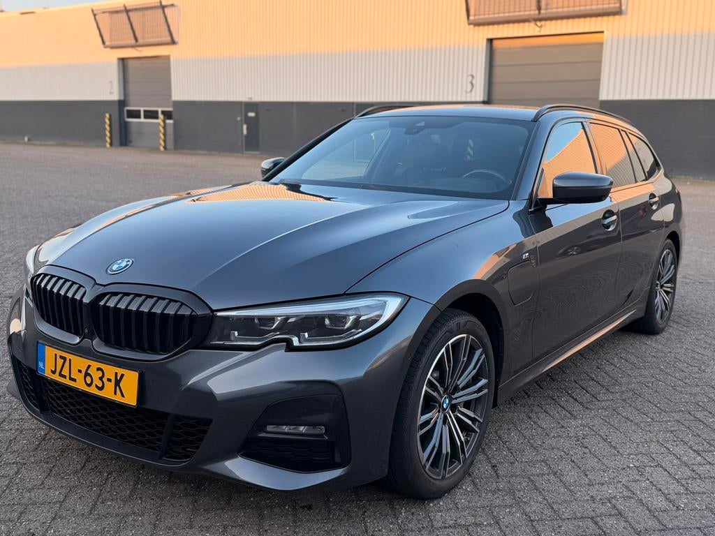 BMW 330e High Executive M-Sport | 292 PK | 360 | Full Option, Auto's, BMW, Particulier, 3 Reeks, ABS, Achteruitrijcamera, Adaptieve lichten