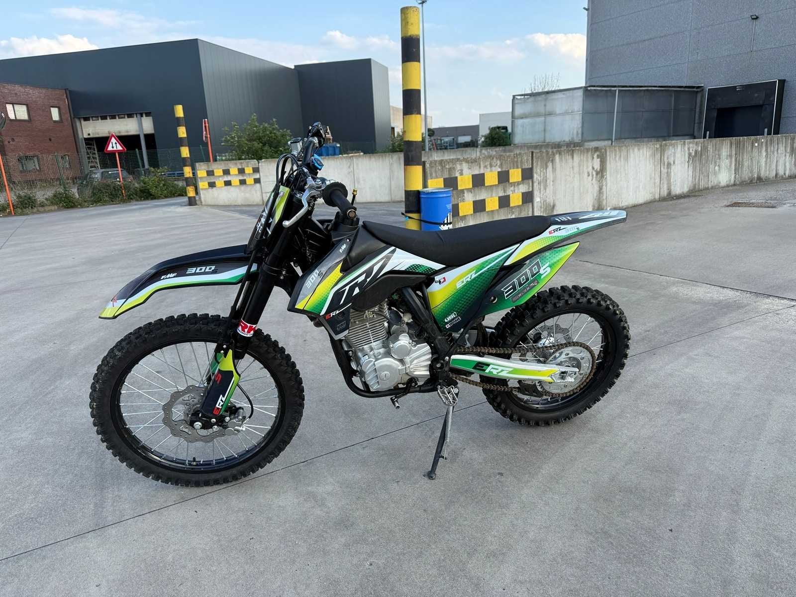 CRZ - 300 S - CROSSMOTOR - Motorfiets, Bedrijf, Overig, CRZ