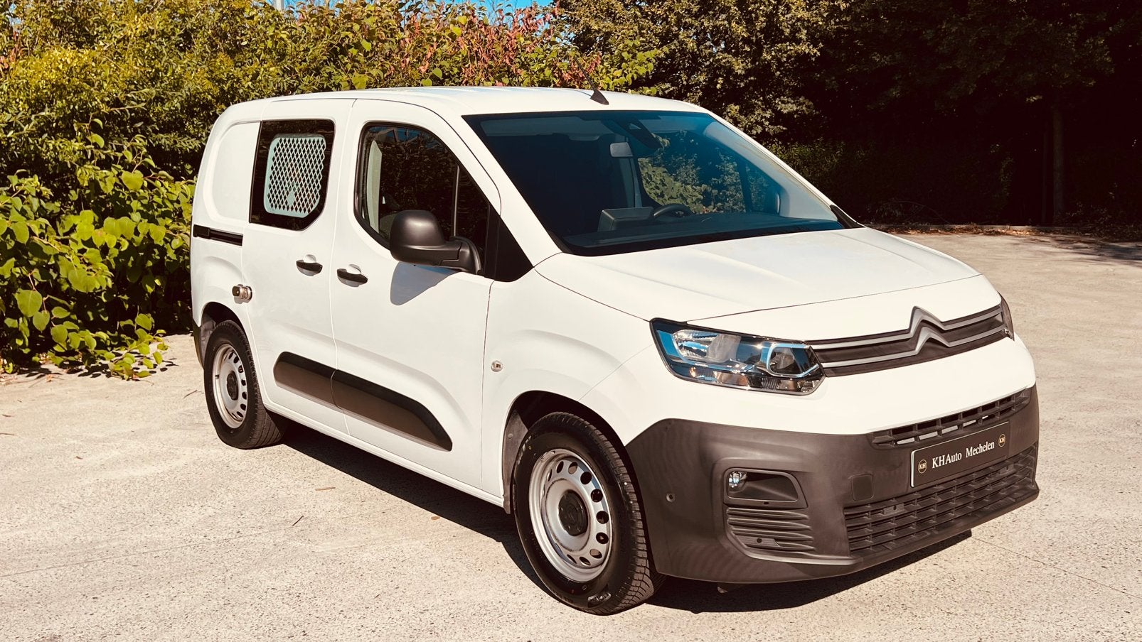 Citroen Berlingo Automaat 131pk 1000kg Worker EAT8 Garantie, Auto's, Automaat, https://public.car-pass.be/vhr/e06023de-6103-494c-8a6c-0944d1a9da69