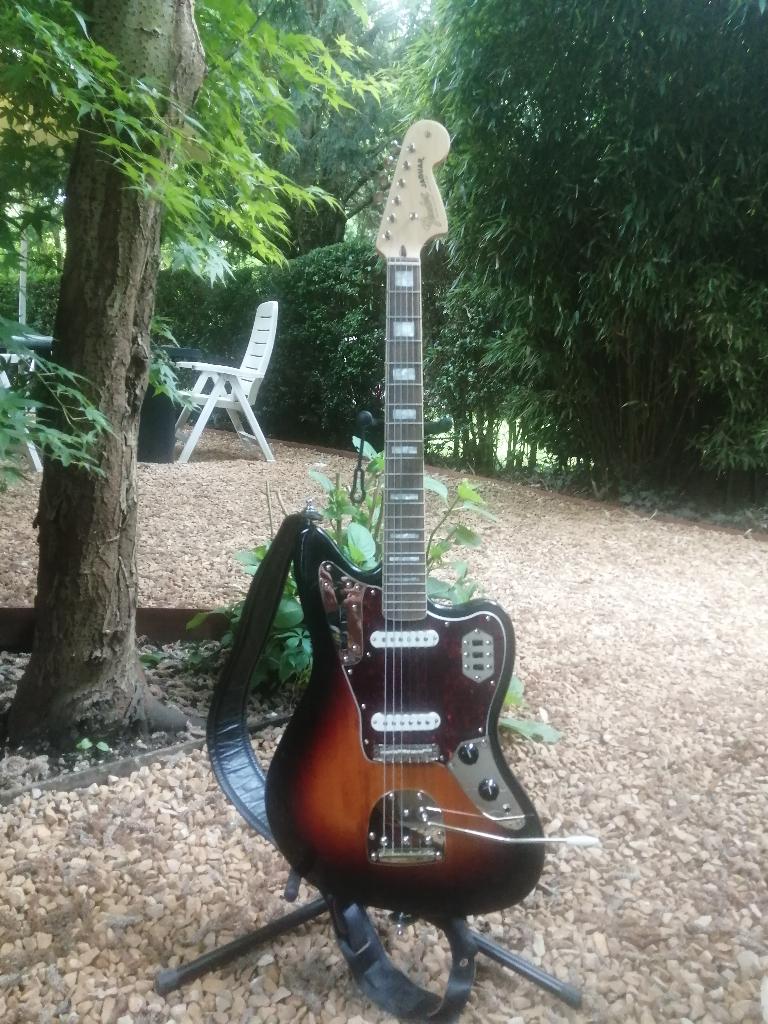 Squier CV 70s Jaguar LRL 3TS – Tête Fender, Musique & Instruments, Instruments à corde | Guitares | Électriques, Enlèvement, Comme neuf