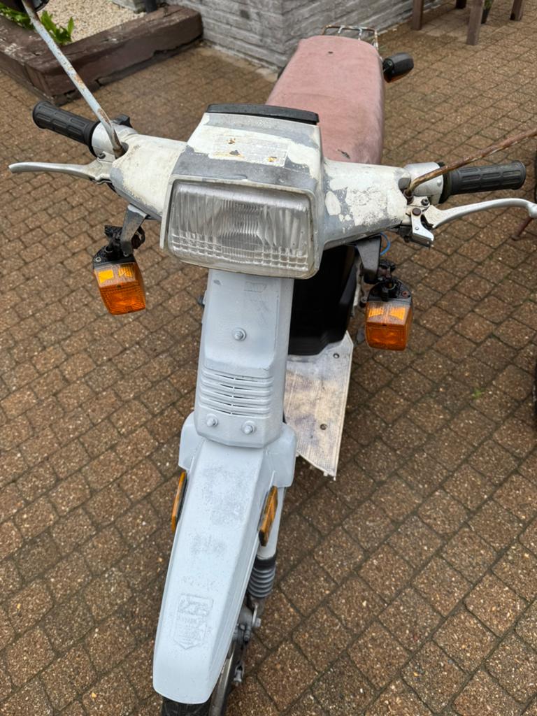 Honda scoopy sparta russische brommer, Ophalen, Zo goed als nieuw