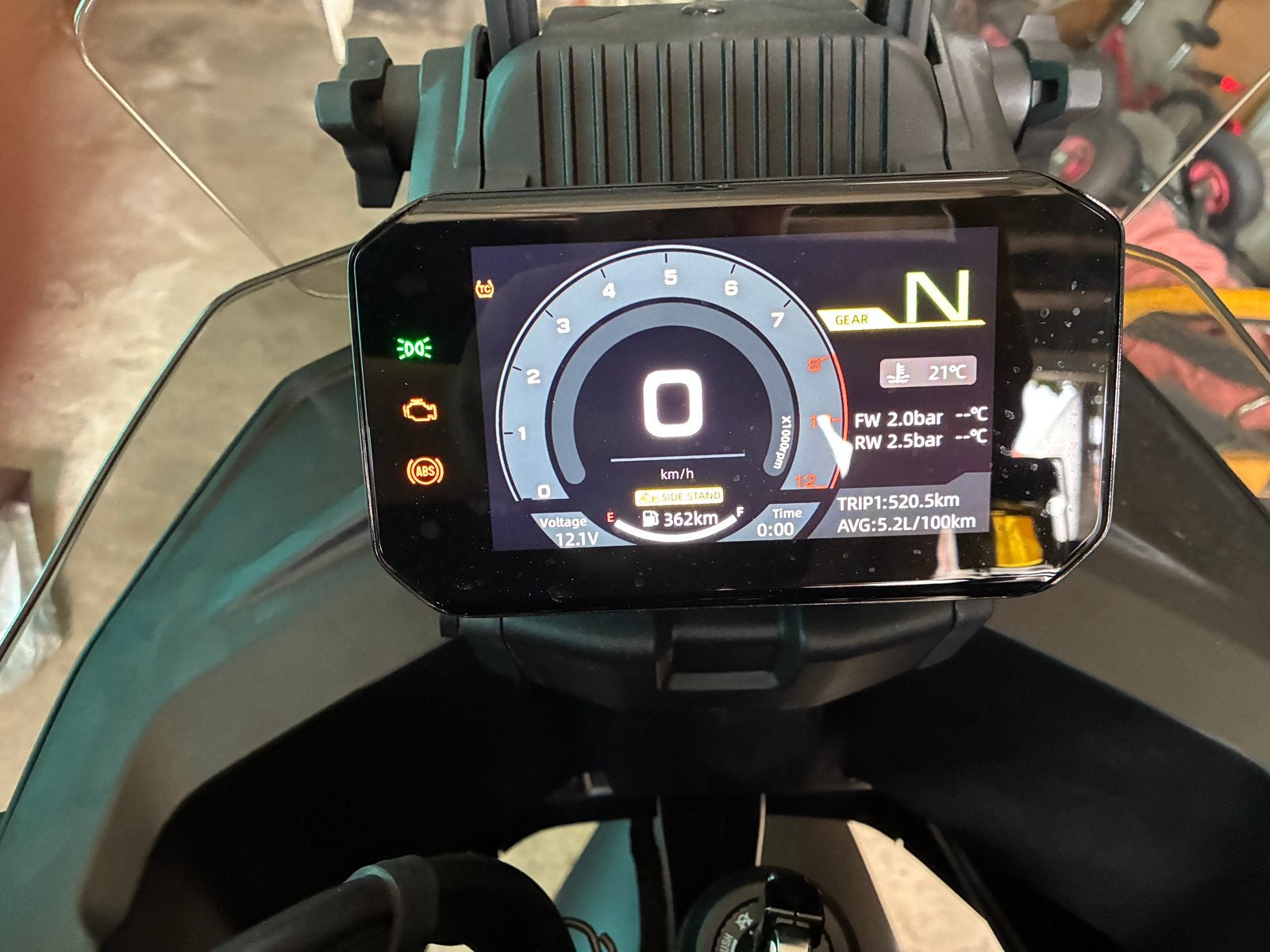 CFMOTO 700 MT ADV 2025 nebula black slechts 520Km, Motoren, Motoren | CFMOTO, Particulier