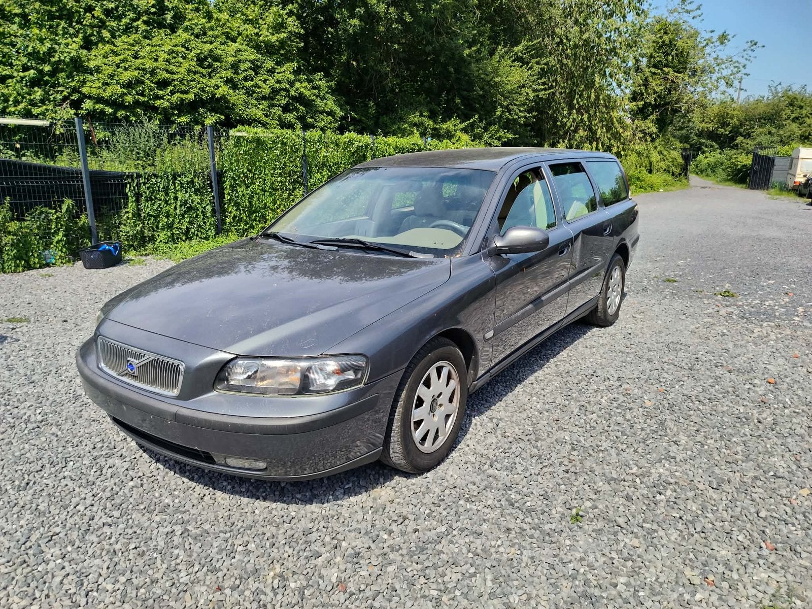 Volvo v70 2.4 diesel jaar 2004 320.000km vitesse rijd start, Autos, Achat, V70, Diesel, Particulier
