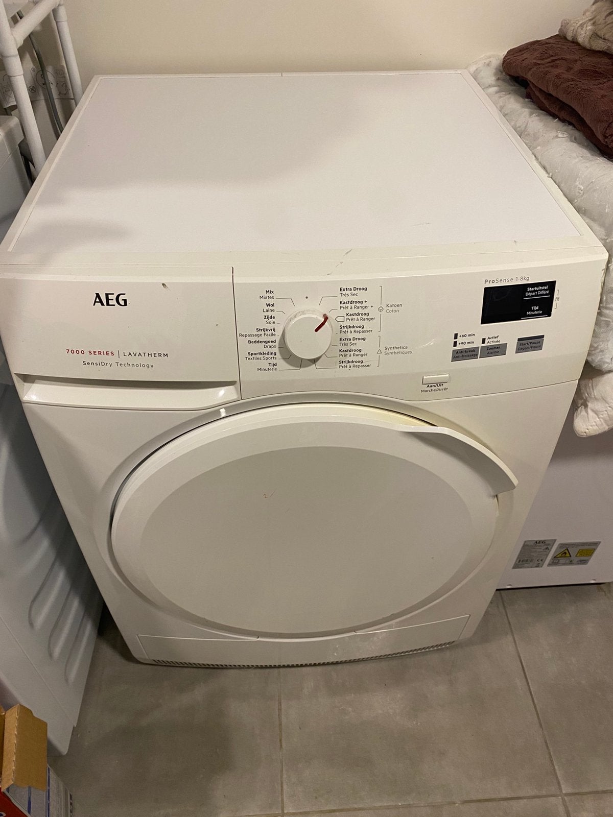 Sèche-linge Aeg 8 kg, Electroménager, Phase anti-froissage, Chargeur frontal, Enlèvement, Utilisé