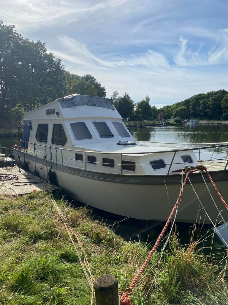 Motorjacht lasco, Watersport en Boten, Ophalen