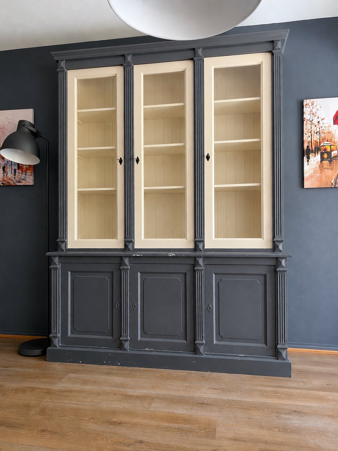 Grande vitrine en bois massif, Enlèvement, Utilisé