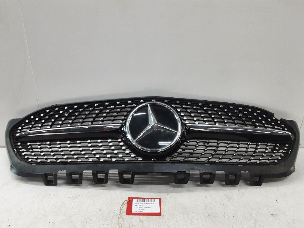 GRILLE AÉRATION Mercedes-Benz A (177.0) (A1778880200), Mercedes-Benz, Mevr. I. Hauben, Utilisé, Rue de l'Espoir 34 34
4030  GRIVEGNÉE, BE