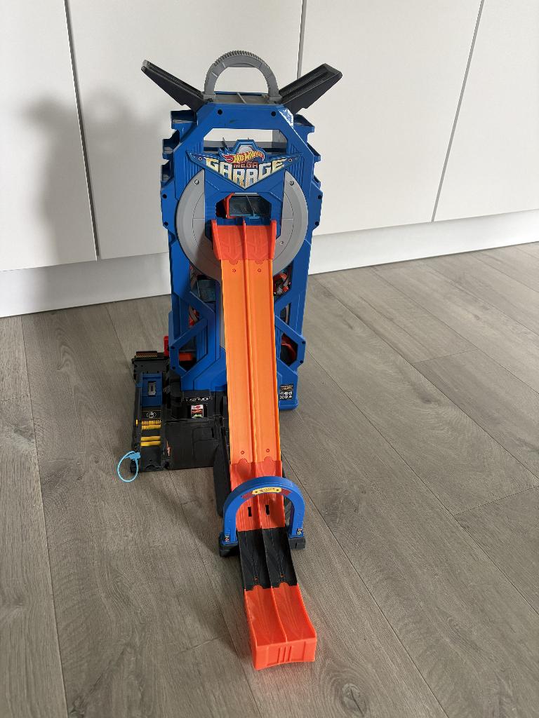 Hotwheels uitgebreid pakket - 9 sets + 100 wagens, Ophalen, Hot Wheels, Handmatig, Racebaan