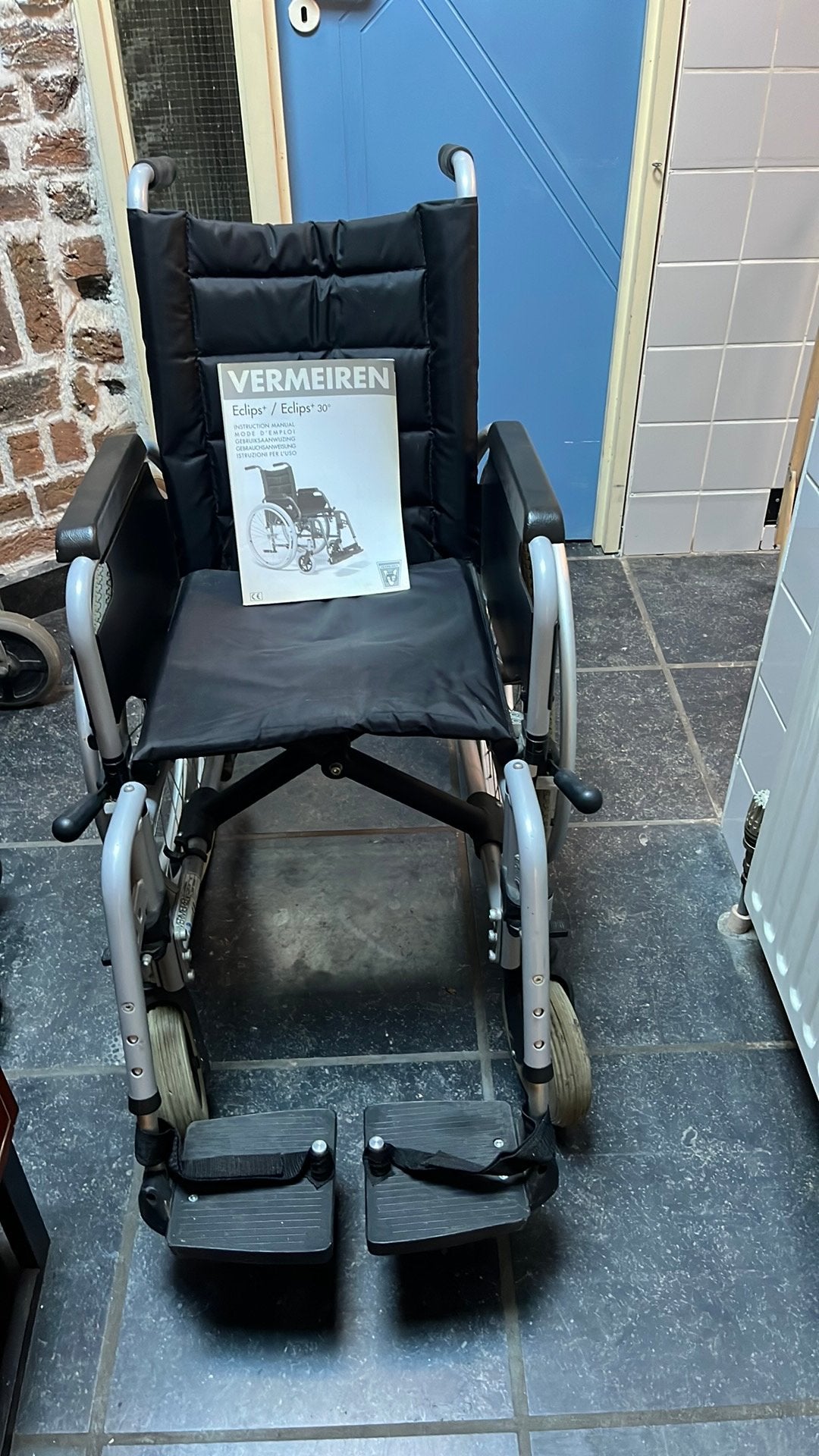 Vermeiren Eclips +, Divers, Enlèvement, Pliant, Comme neuf, Fauteuil roulant à pousser