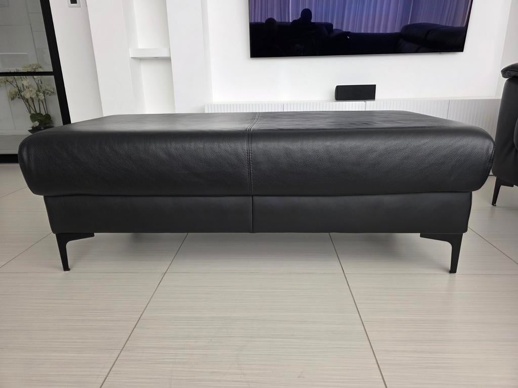 Grote Ewald Schillig lederen zwarte poef, Huis en Inrichting, Ophalen, 125 cm of meer, Leer, Rechthoekig