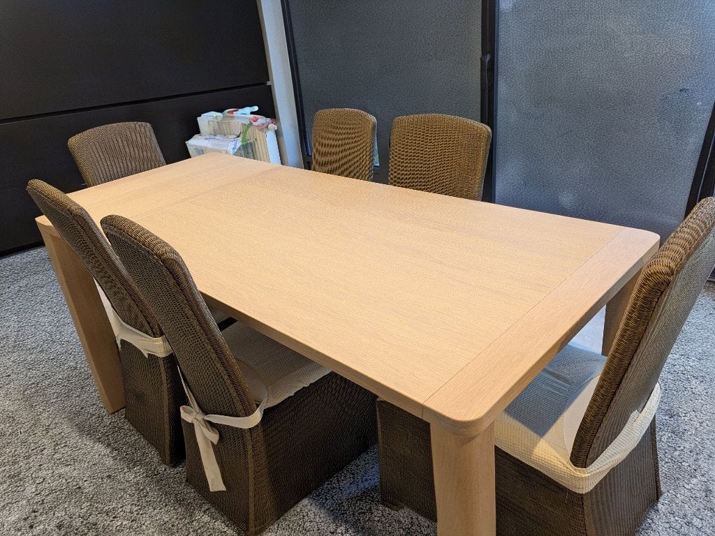 Ensemble table en chêne clair  + 6 chaises en osier, Rustique moderne, Enlèvement, Utilisé, 50 à 100 cm