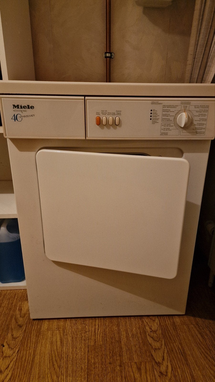 Gratis Miele droogkast, Elektronische apparatuur, Ophalen, Gebruikt, Luchtafvoer
