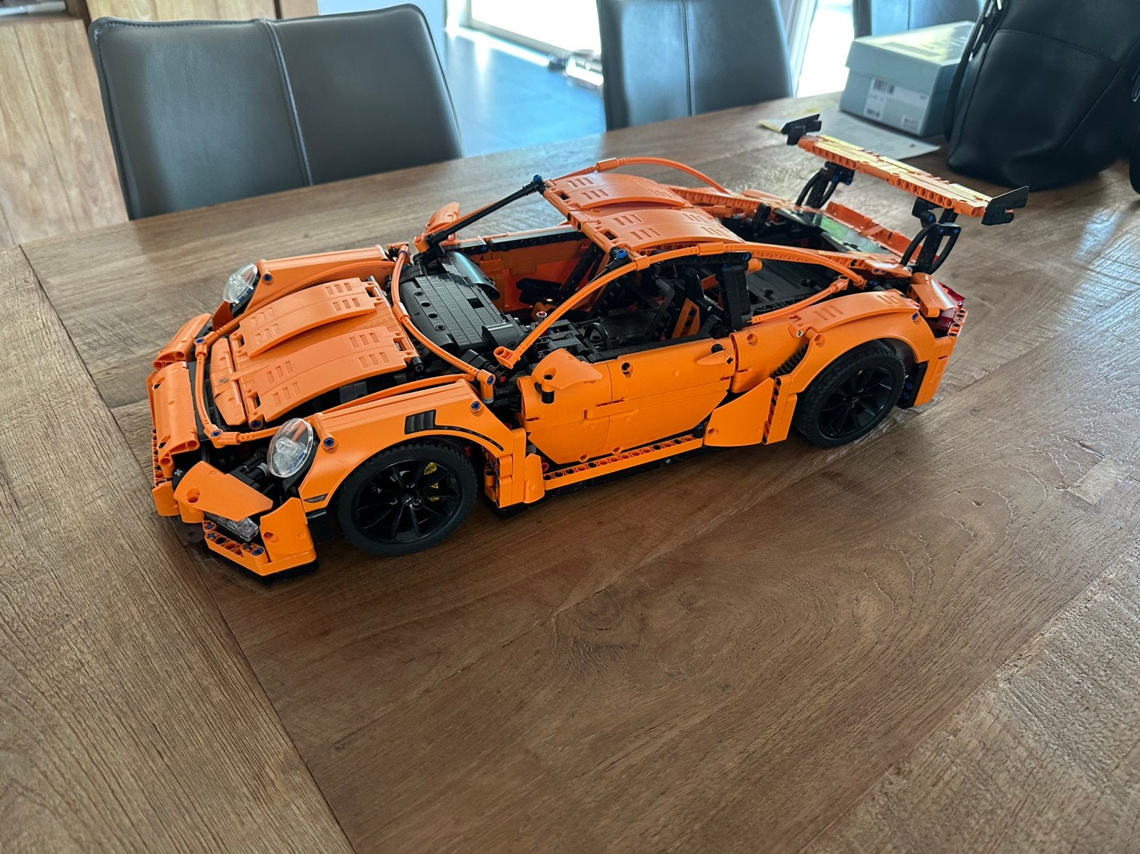 Lego technic 42056, Porsche 911 GT3 RS compleet, Kinderen en Baby's, Speelgoed | Duplo en Lego, Ophalen, Lego, Zo goed als nieuw