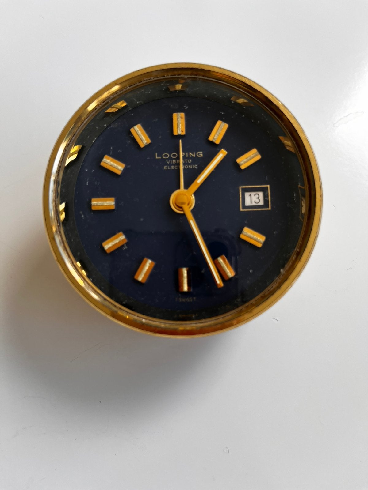 Réveil vintage, Bijoux, Sacs & Beauté, Montres | Anciennes | Antiquités, Doré, Enlèvement ou Envoi