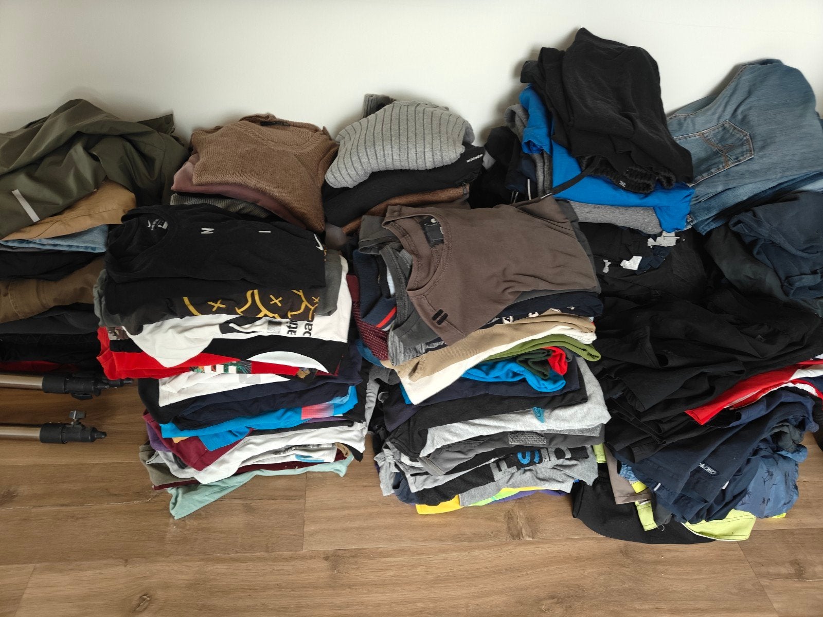 Vêtements LOT (en particulier vêtements pour hommes), Enlèvement, Comme neuf