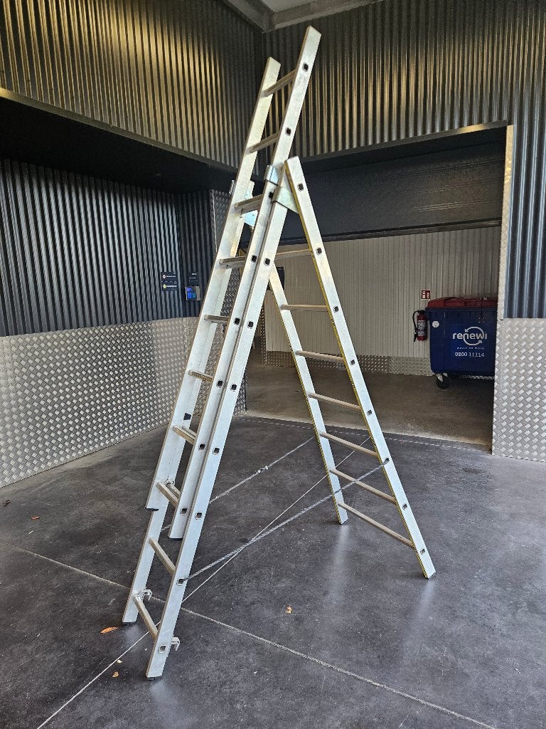 Echelle 3 éléments de 8 marches, Pliable ou rétractable/escamotable, Comme neuf, Échelle, Enlèvement