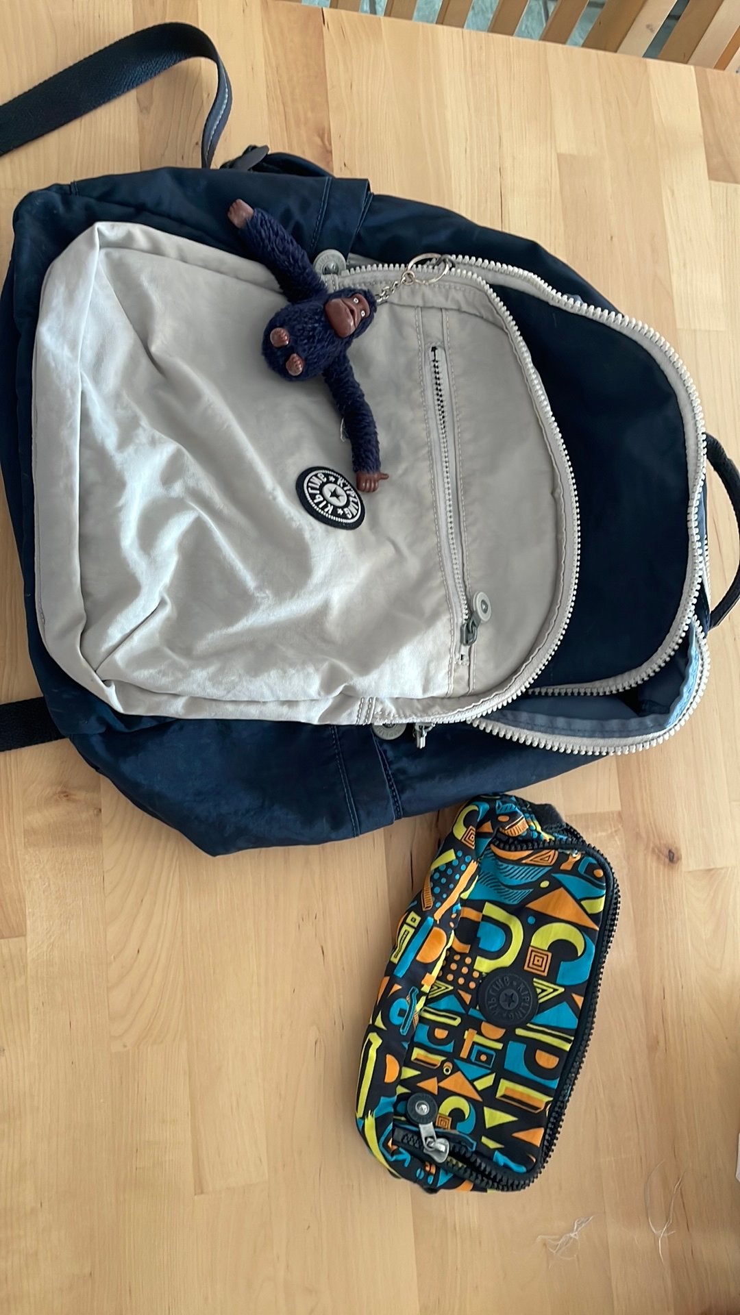 Sac à dos Kipling + trousse, Bijoux, Sacs & Beauté, Enlèvement, Comme neuf, Sac à dos